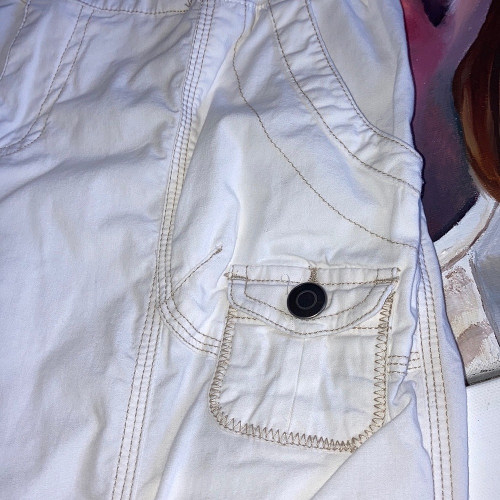 Adjustable capris. - Picture 2 of 10